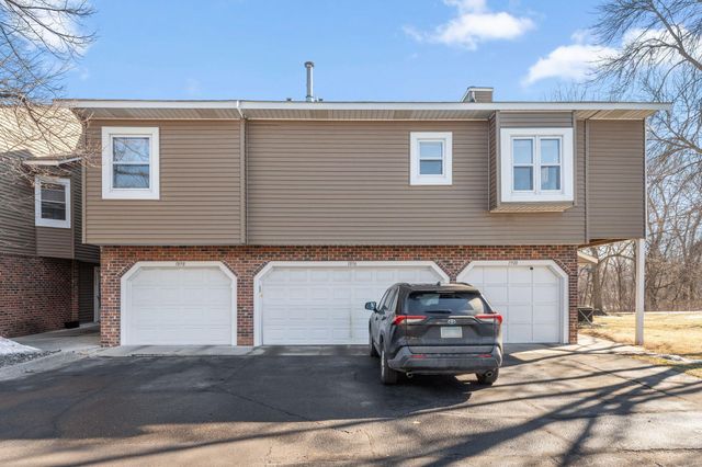 1898 Southpointe Terrace B1898, Eagan, MN 55122