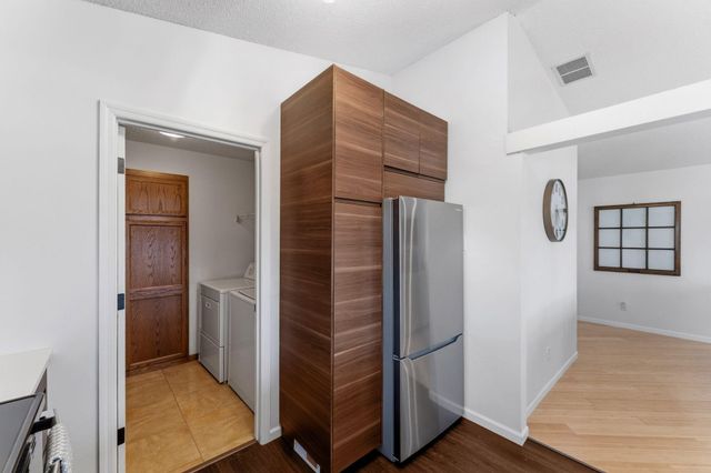 1898 Southpointe Terrace B1898, Eagan, MN 55122