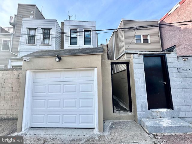 2029 S 4TH ST, Philadelphia, PA 19148