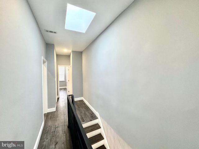 2029 S 4TH ST, Philadelphia, PA 19148