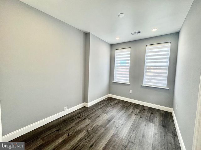 2029 S 4TH ST, Philadelphia, PA 19148