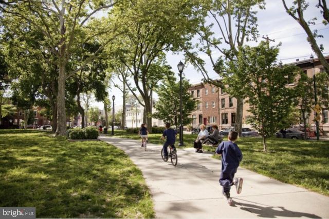 2029 S 4TH ST, Philadelphia, PA 19148