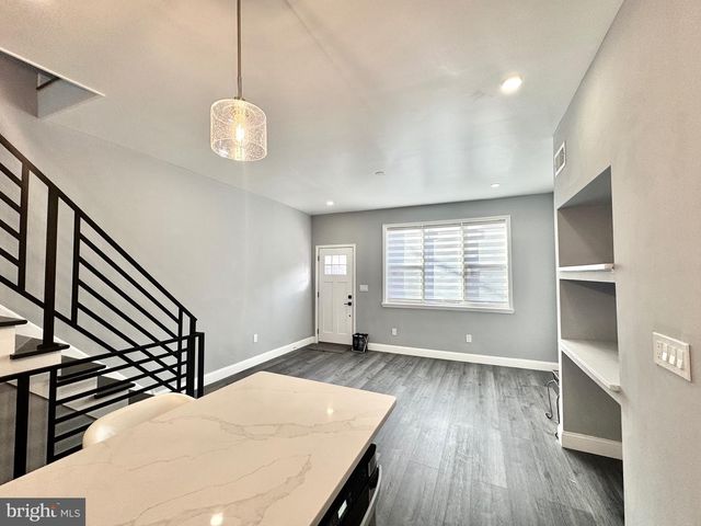 2029 S 4TH ST, Philadelphia, PA 19148