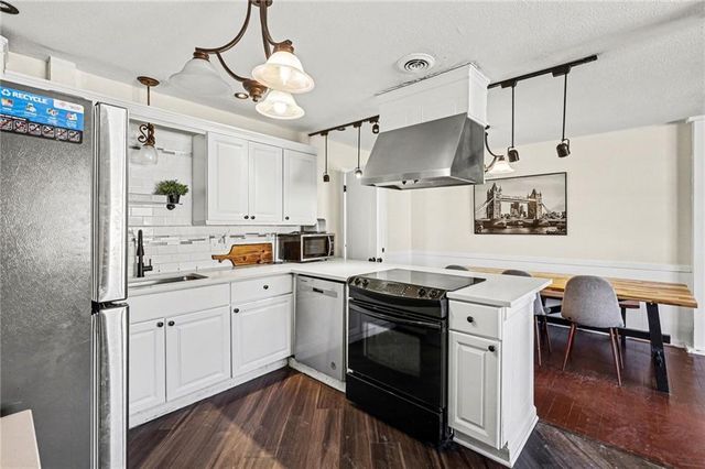 6409 E 110th Street, Kansas City, MO 64134