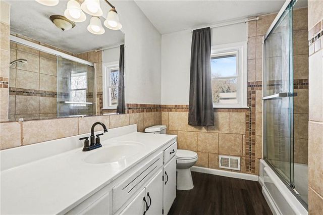 6409 E 110th Street, Kansas City, MO 64134