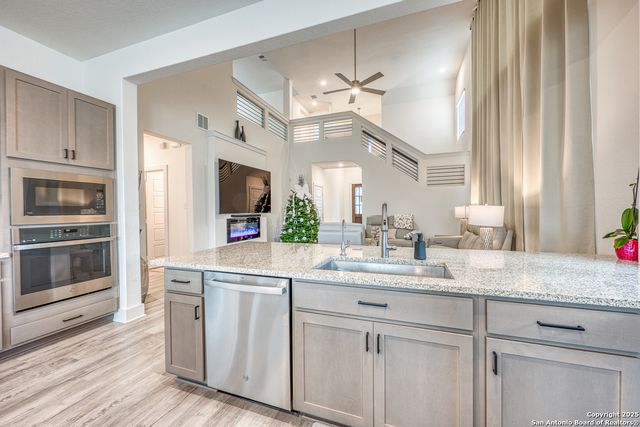 216 Buttercup Alley, San Antonio, TX 78253