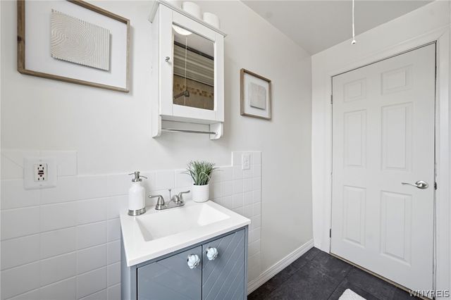 212 Lockwood Avenue, Buffalo, NY 14220