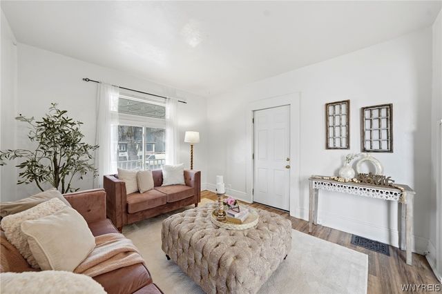 212 Lockwood Avenue, Buffalo, NY 14220