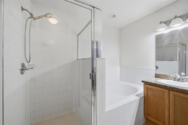 11239 SOUTHWIND LAKE DRIVE, Gibsonton, FL 33534