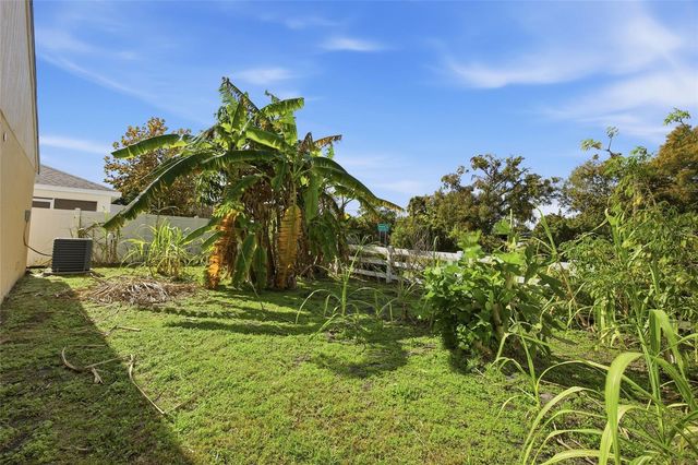 11239 SOUTHWIND LAKE DRIVE, Gibsonton, FL 33534