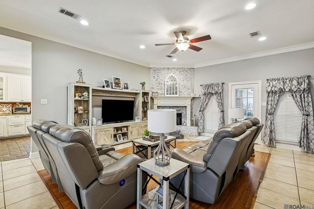 712 N Pine St, Gramercy, LA 70052
