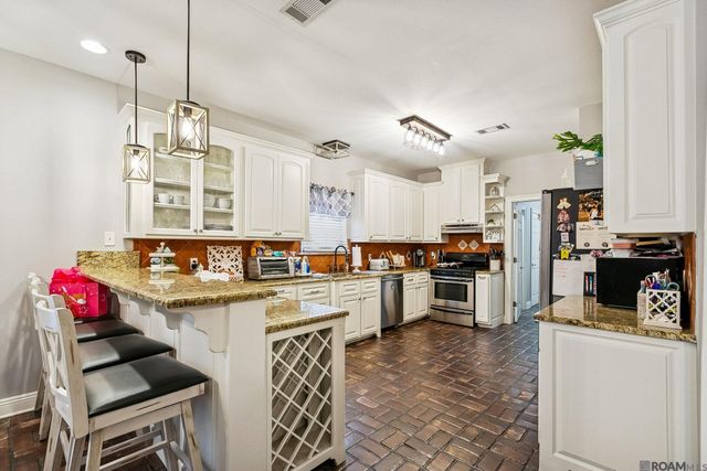 712 N Pine St, Gramercy, LA 70052