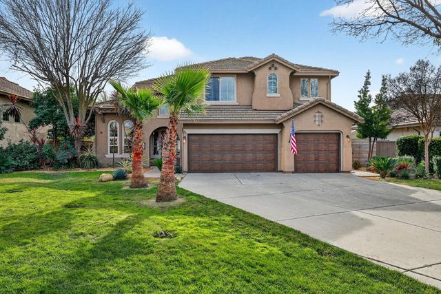 701 Rolling Green Dr, West Sacramento, CA 95605