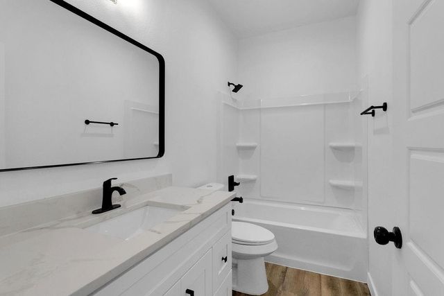 106 Runnels Street, Willis, TX 77378