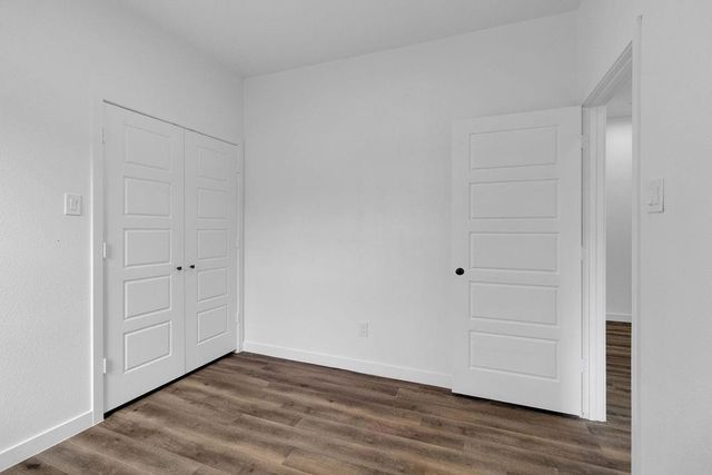 106 Runnels Street, Willis, TX 77378