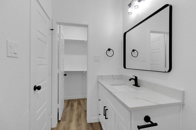 106 Runnels Street, Willis, TX 77378