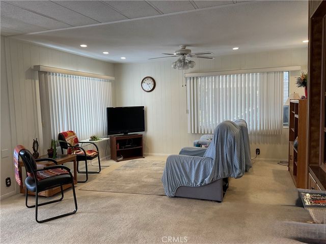 4040 E Piedmont 242, Highland, CA 92346