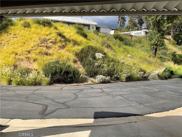 4040 E Piedmont 242, Highland, CA 92346