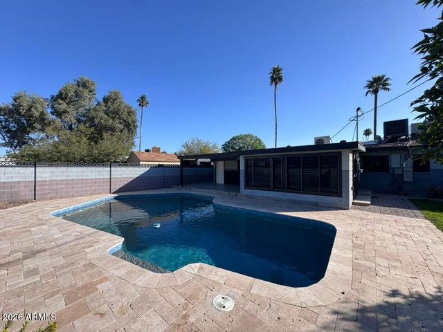 4540 N 12TH Avenue, Phoenix, AZ 85013