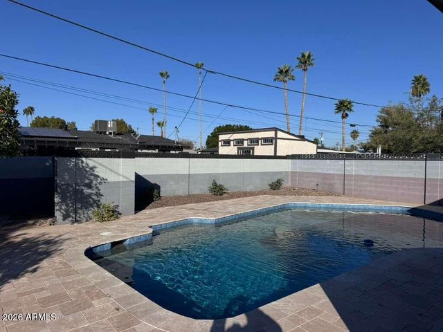 4540 N 12TH Avenue, Phoenix, AZ 85013