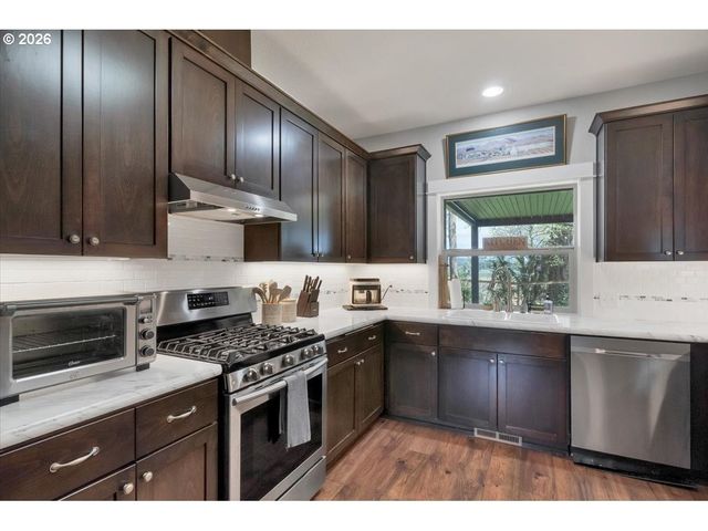506 Se PALMER Ln, Dayton, OR 97114