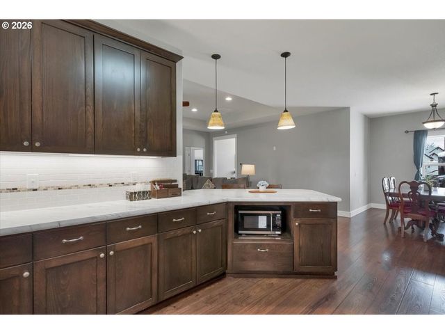 506 Se PALMER Ln, Dayton, OR 97114