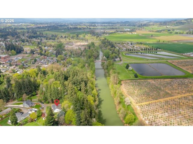 506 Se PALMER Ln, Dayton, OR 97114
