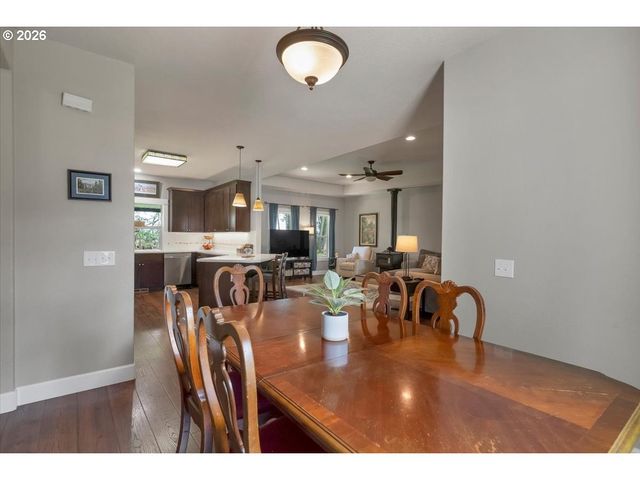 506 Se PALMER Ln, Dayton, OR 97114