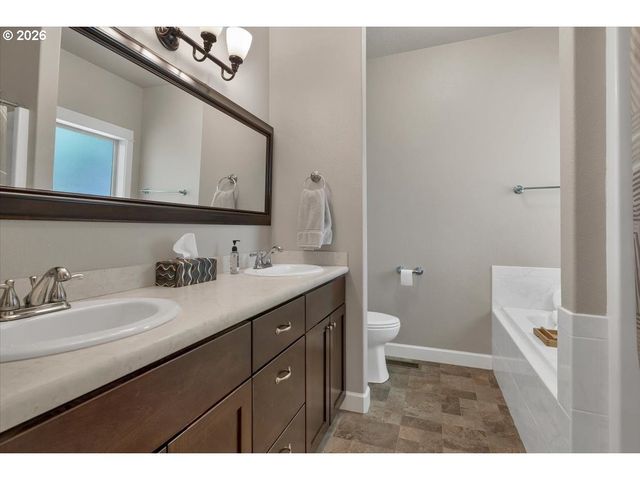 506 Se PALMER Ln, Dayton, OR 97114