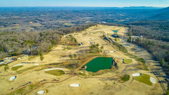401 Mcfarland Road # 4, Lookout Mountain, GA 30750