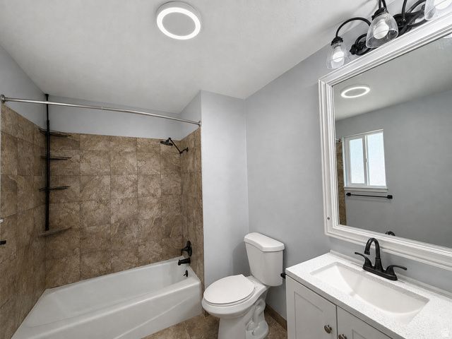 1888 W 7225 S, West Jordan, UT 84084