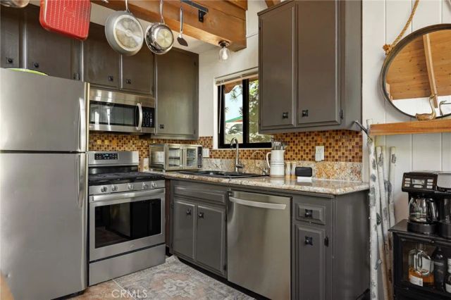 1361 St Anton, Lake Arrowhead, CA 92352