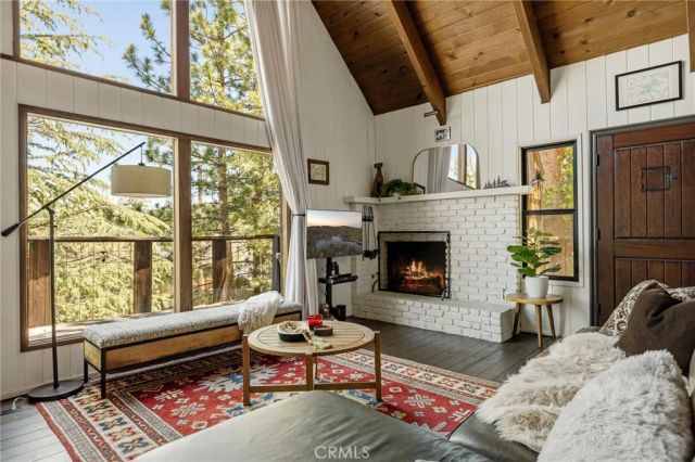 1361 St Anton, Lake Arrowhead, CA 92352
