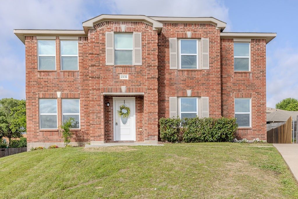 2416 Big Spring Drive, Fort Worth, TX 76120