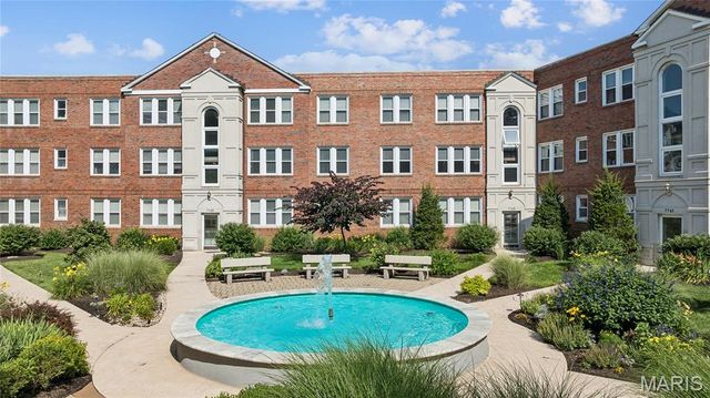 7743 Kingsbury Boulevard 21, Clayton, MO 63105