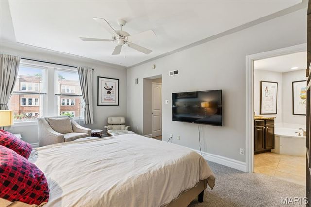 7743 Kingsbury Boulevard 21, Clayton, MO 63105