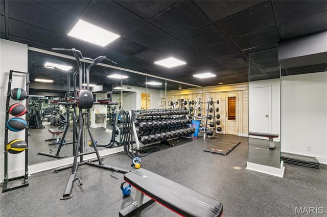 7743 Kingsbury Boulevard 21, Clayton, MO 63105