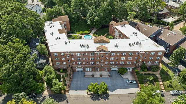 7743 Kingsbury Boulevard 21, Clayton, MO 63105
