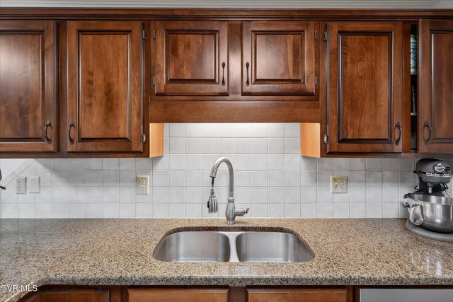 425 Rosewood Lane, Kingsport, TN 37664