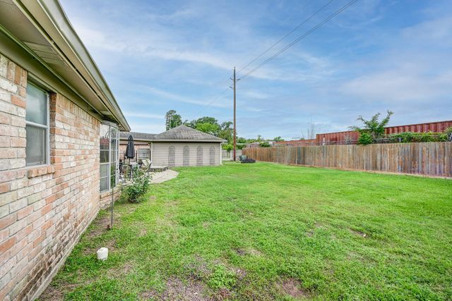 12906 Advance Drive, Houston, TX 77065
