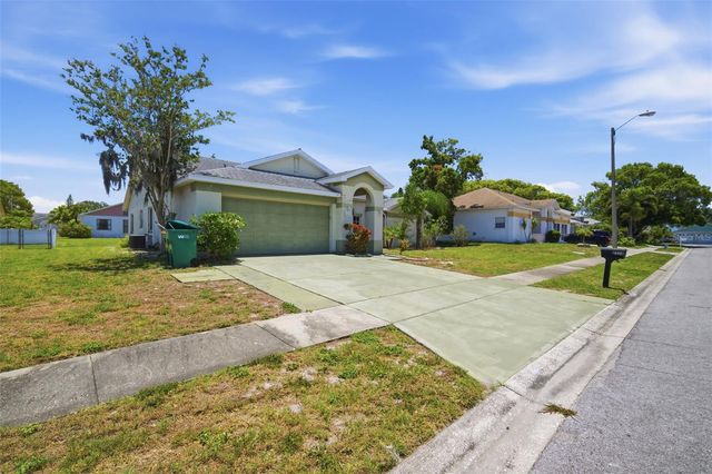 8316 SUMMERSIDE LANE, Port Richey, FL 34668