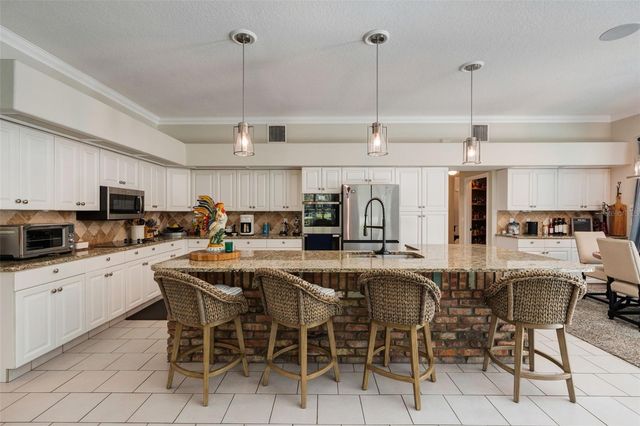 6406 SPYGLASS LANE, Bradenton, FL 34202