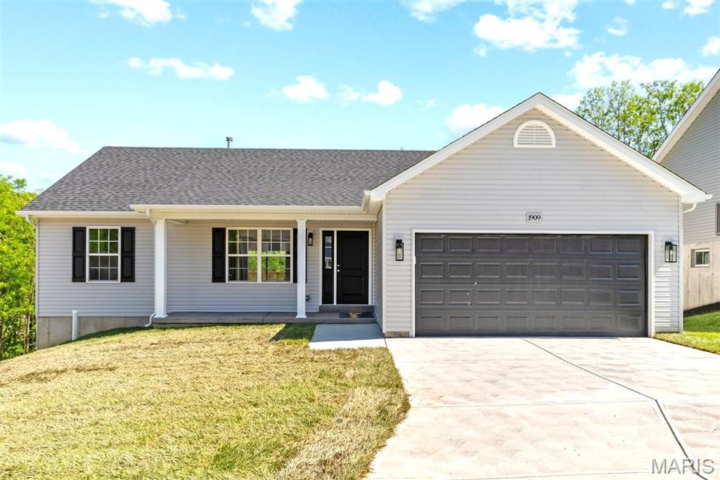 1909 Magnolia Way, Pevely, MO 63070
