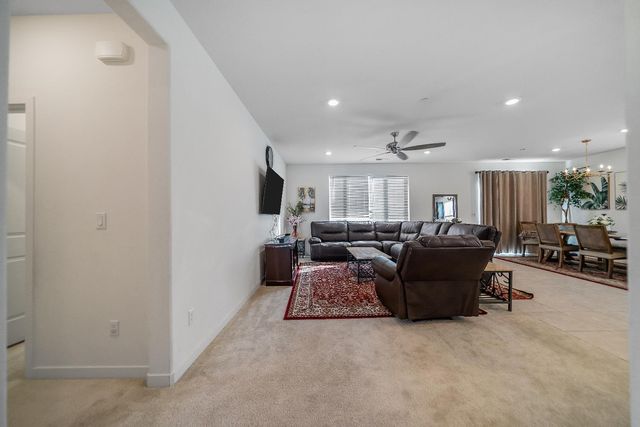 4808 Kaden St, Keyes, CA 95328