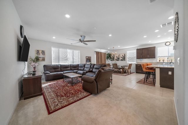 4808 Kaden St, Keyes, CA 95328