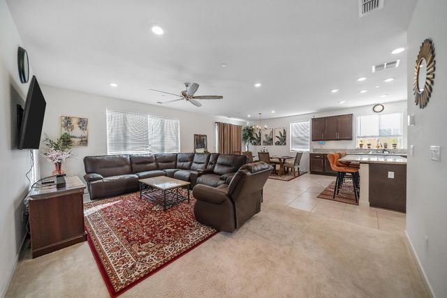 4808 Kaden St, Keyes, CA 95328