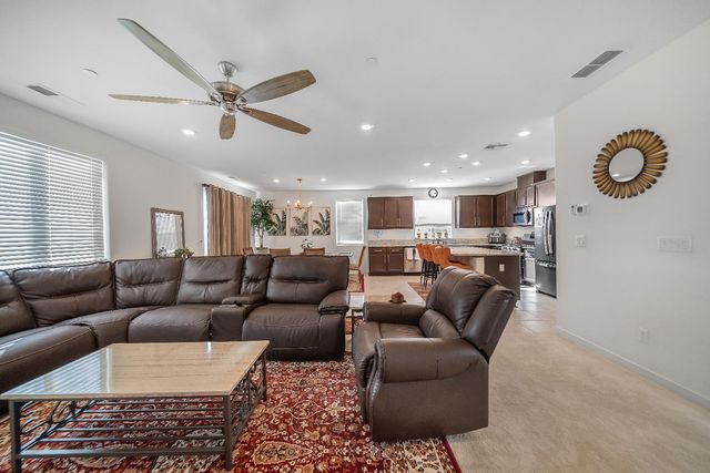 4808 Kaden St, Keyes, CA 95328