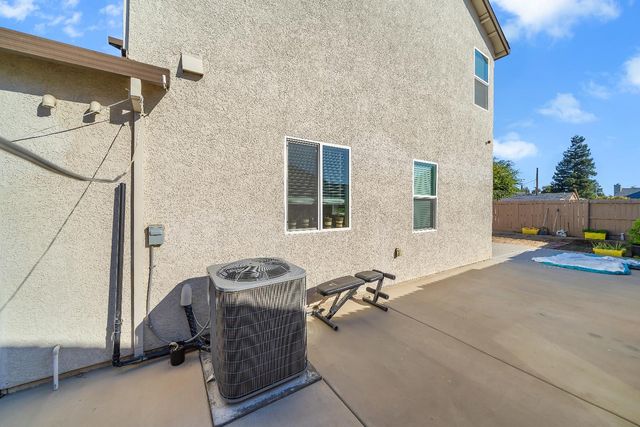 4808 Kaden St, Keyes, CA 95328