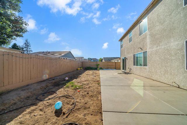 4808 Kaden St, Keyes, CA 95328