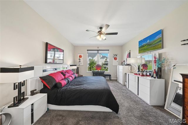 189 Noahs Mill Drive, Lake St Louis, MO 63367